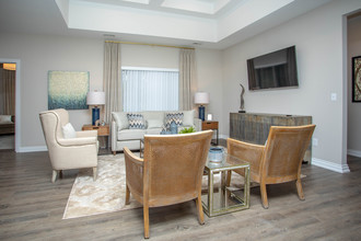 Encore at Deerhill Villas in Clarkston, MI - Foto de edificio - Interior Photo