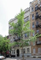 160 Wilson St in Brooklyn, NY - Building Photo