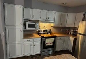 319 E Market St in Urbana, OH - Building Photo