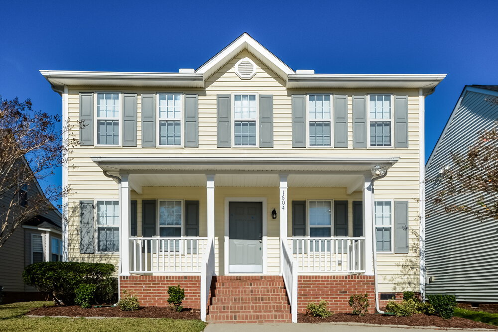 1604 Crag Burn Ln in Raleigh, NC - Building Photo