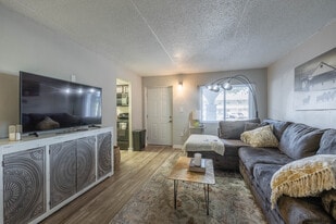 The 902 in Murfreesboro, TN - Building Photo