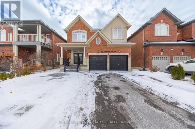 96 Maverick Crescent in Vaughan, ON - Building Photo - Building Photo