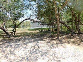 136 Bullfrog Holler Rd in Dale, TX - Building Photo - Building Photo