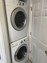 42 Arch St, Unit Room 1 in Providence, RI - Building Photo - Building Photo