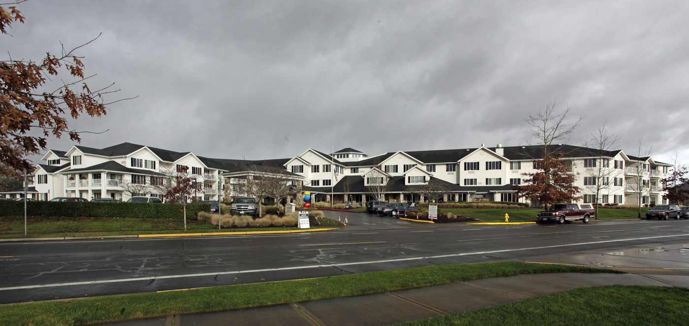 Solista Newberg in Newberg, OR - Building Photo