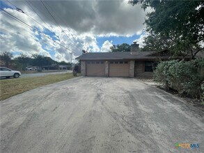 1346 Carnation Ln in New Braunfels, TX - Building Photo - Building Photo