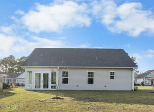 4231 Cherry Laurel Ln SE in Southport, NC - Building Photo - Building Photo