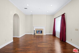 108 S El Molino Ave in Pasadena, CA - Building Photo - Building Photo