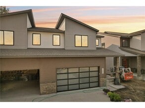 4093 Isaac Ct in Vadnais Heights, MN - Building Photo - Building Photo