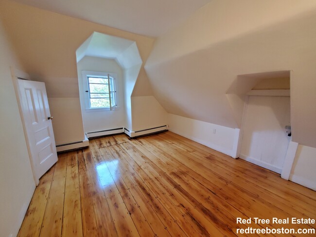 47 North Beacon St, Unit 1 in Boston, MA - Building Photo - Building Photo