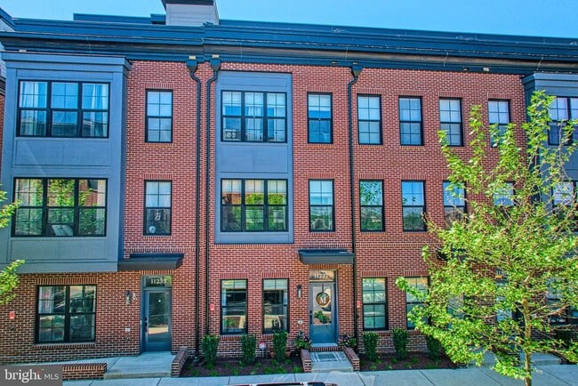 11237 Beaker St in Reston, VA - Building Photo - Building Photo