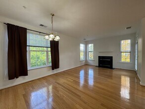 4330R Cannon Ridge Ct in Fairfax, VA - Building Photo - Building Photo