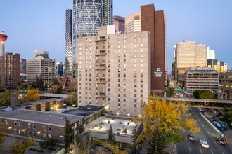 Baker House in Calgary, AB - Building Photo - Building Photo