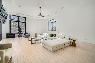 600 Colebrook Ct NW in Atlanta, GA - Building Photo - Building Photo
