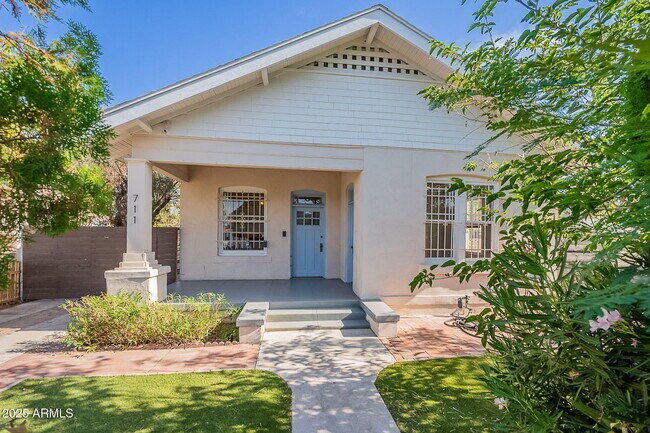 property at 711 E McKinley St