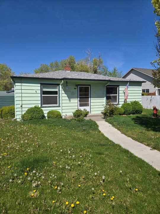 205 Jackson St in Twin Falls, ID - Building Photo