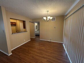 8905 Parkfield Dr in Austin, TX - Building Photo - Building Photo