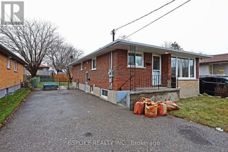 74 Valdez Ct in Oshawa, ON - Building Photo - Building Photo