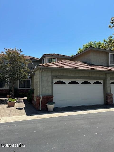 29723 Strawberry Hill Dr