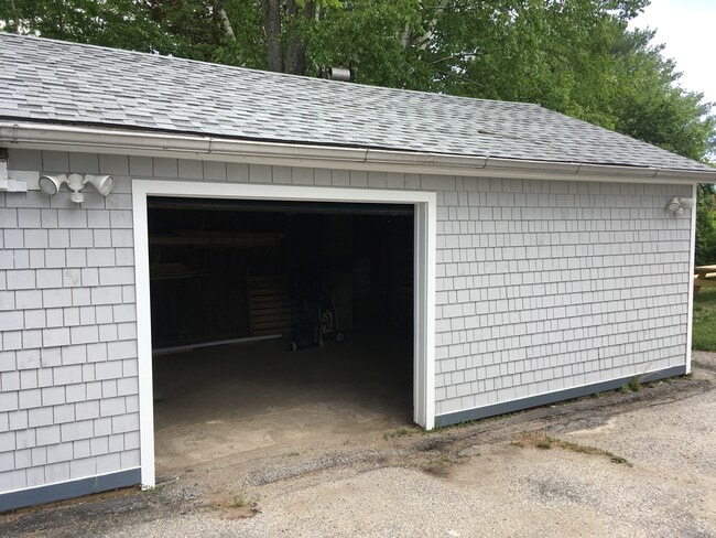299 High Street in Belfast, ME - Building Photo - Building Photo
