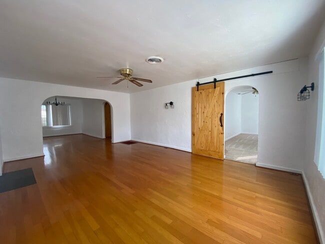 5802 Arboga Rd in Olivehurst, CA - Building Photo - Building Photo