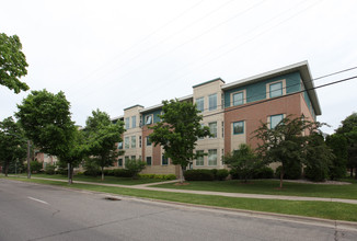 Argyle House in Minneapolis, MN - Foto de edificio - Building Photo