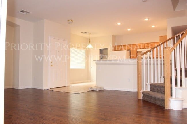 7127 Cabin Fever St in Las Vegas, NV - Building Photo - Building Photo