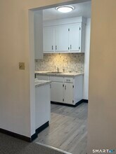 343 King Street in Bristol, CT - Building Photo - Building Photo