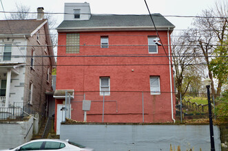 1102 E 4th St in Bethlehem, PA - Building Photo - Building Photo