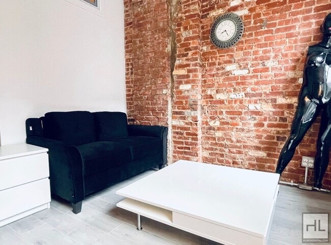 Ludlow St in New York, NY - Building Photo - Building Photo