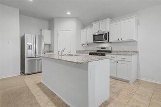 724 Basteen Ln in Justin, TX - Building Photo - Building Photo