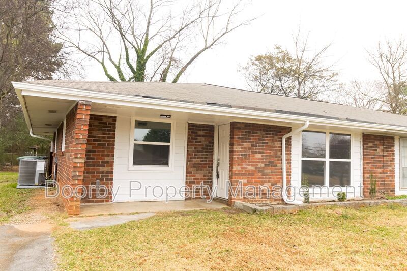 4831 Bonny Lake Ln in Chattanooga, TN - Foto de edificio