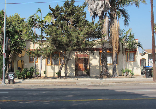 4307 S Normandie Ave in Los Angeles, CA - Building Photo - Building Photo