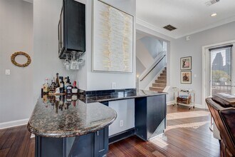 1124 W Dallas St in Houston, TX - Building Photo - Building Photo