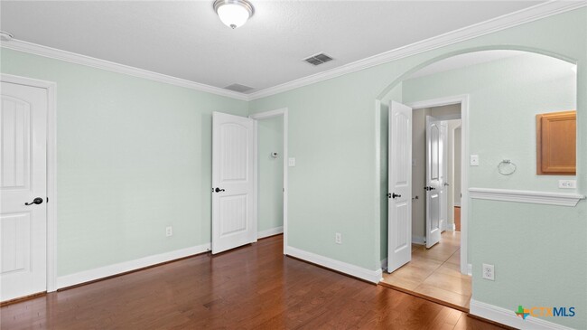 property at 305 Gardner Cove