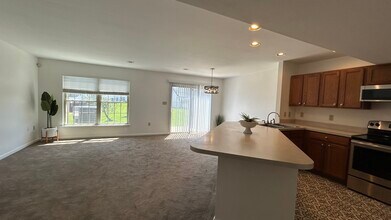 424 Waverly Woods Dr in Harrisburg, PA - Building Photo - Building Photo