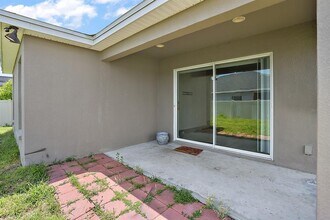 581 Greenshank Dr in Haines City, FL - Building Photo - Building Photo