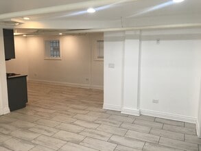 4327 W Drummond Plz, Unit Garden in Chicago, IL - Building Photo - Building Photo