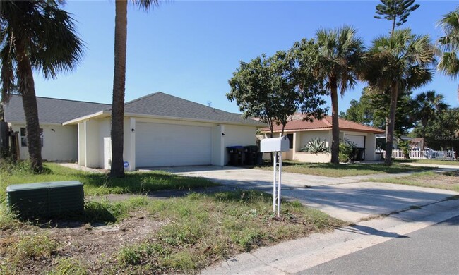 2248 Greenview Cir in Orlando, FL - Building Photo - Building Photo