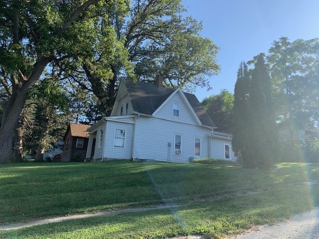 202 Grove St in Oakland, IA - Foto de edificio - Building Photo