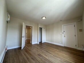 6909 Madison St in Guttenberg, NJ - Building Photo - Building Photo