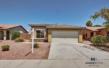 7407 S Sunrise Way in Buckeye, AZ - Building Photo - Building Photo