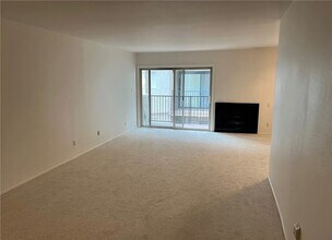 55 Knolls Crescent in Bronx, NY - Building Photo - Building Photo