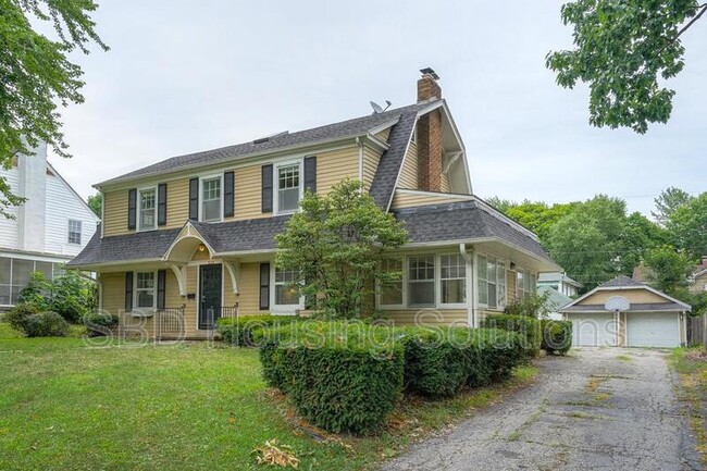 property at 1825 S Vassar Ave