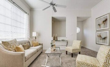 1400 El Camino Village Dr in Houston, TX - Building Photo - Building Photo