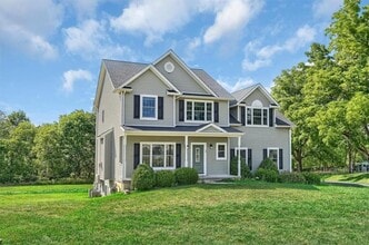 39 Paradise Valley Ln in Goshen, NY - Foto de edificio - Building Photo