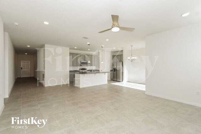 531 Crown Rose Dr in Eagle Lake, FL - Building Photo - Building Photo