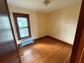 65 Ten Eyck Ave, Unit 2 in Albany, NY - Building Photo - Building Photo
