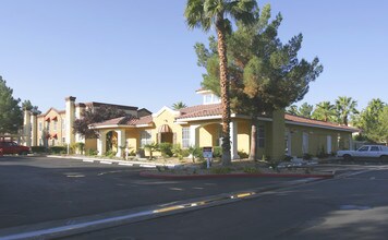 Villa Del Sol in Las Vegas, NV - Foto de edificio - Building Photo