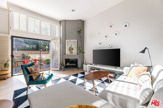 4608 Glencoe Ave in Marina Del Rey, CA - Building Photo - Building Photo